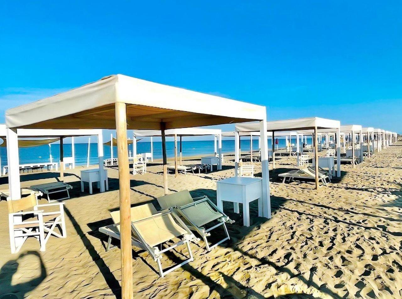 Regina Del Mare Holiday Apartments 蒂勒尼亚 外观 照片